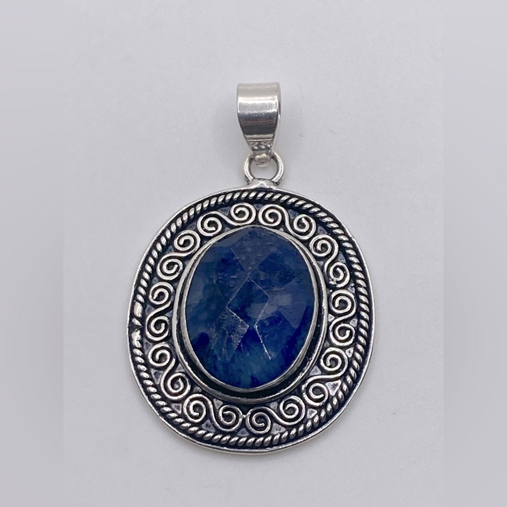 Vtg Sodalite Oval Facet Cut Stone Unmarked Silver Tone Pendant 1.9”